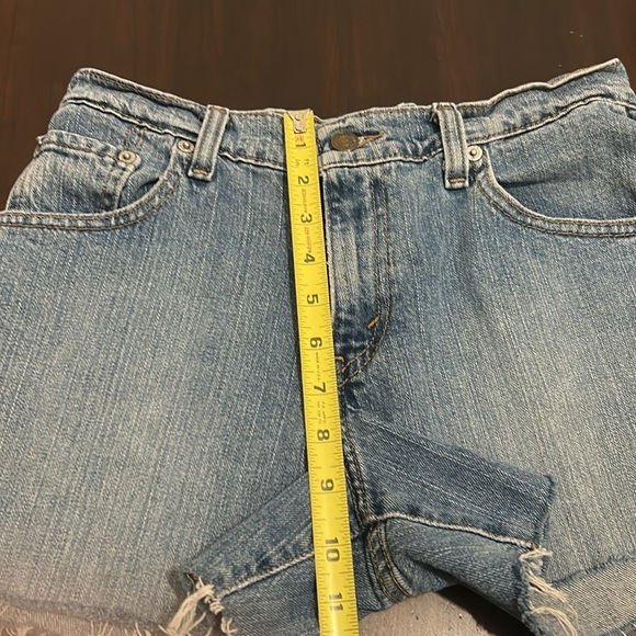 Levi’s 550 Denim High Waist Distressed Cutoff Shorts Size 4 - Picture 7 of 10
